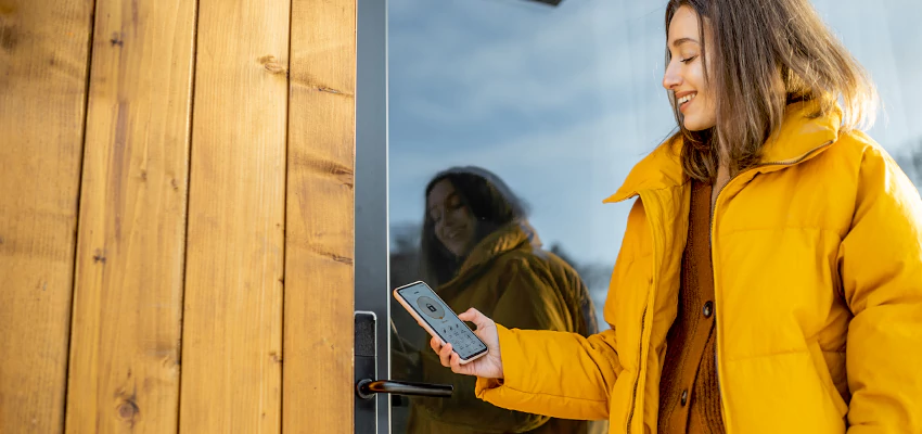 Fingerprint Smart Locks Installation Services in Pittsburg, California